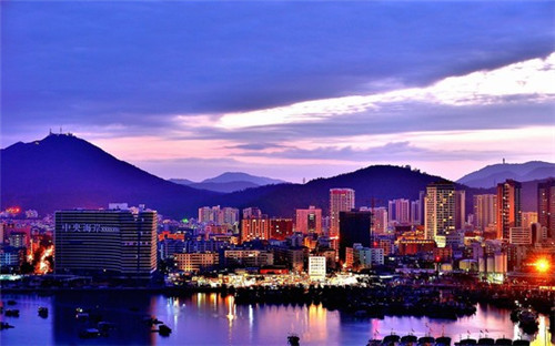 中老年羽绒服加盟没经验开什么店好，中老年 羽绒服 品牌